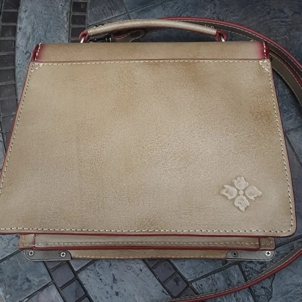 Patricia Nash New Crossbody/Handbag - Picture 2 of 14